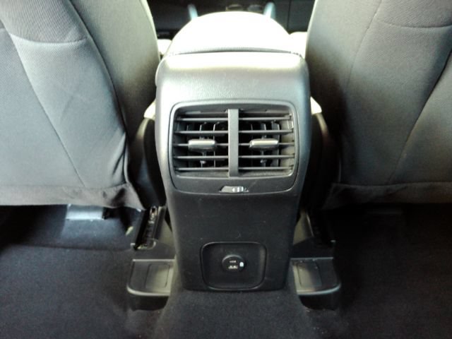 Used 2020 Ford Escape SE FWD image 20