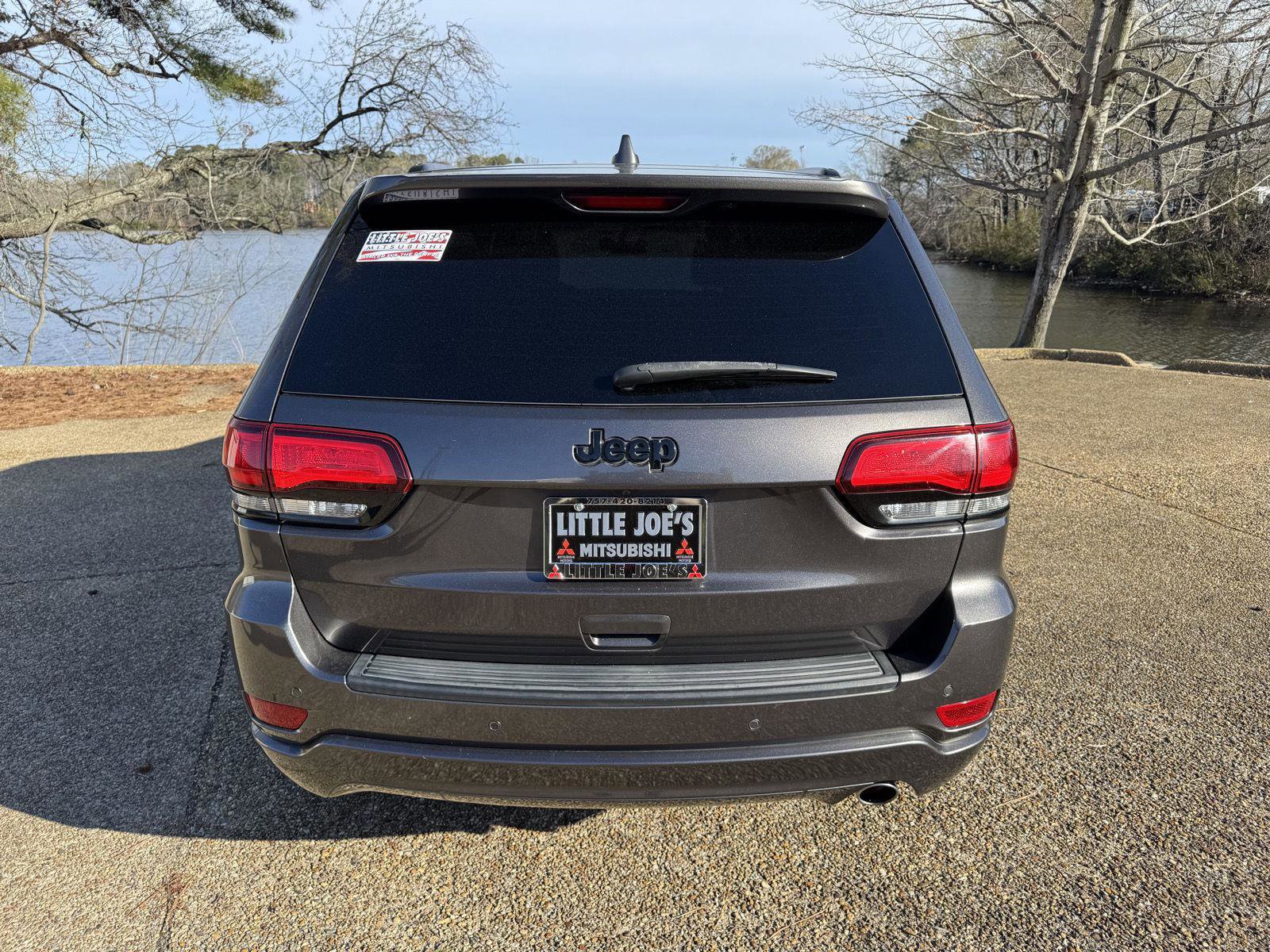 Used 2019 Jeep Grand Cherokee Altitude RWD image 7