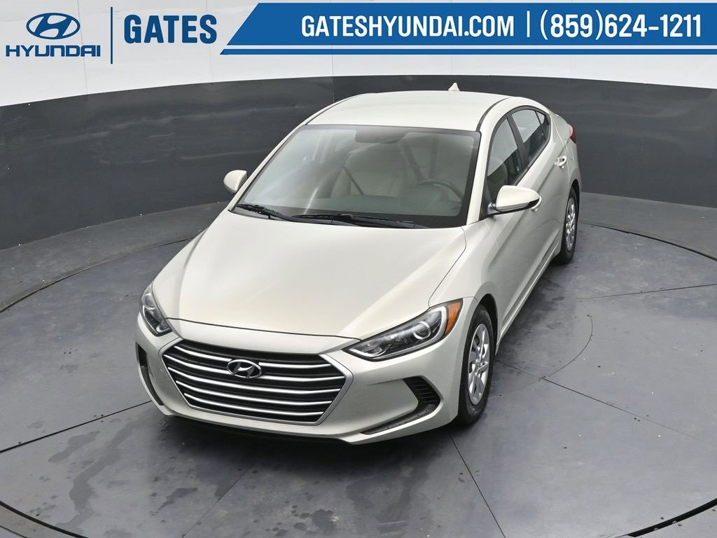 Used 2017 Hyundai Elantra SE w/ Cargo Package image 48