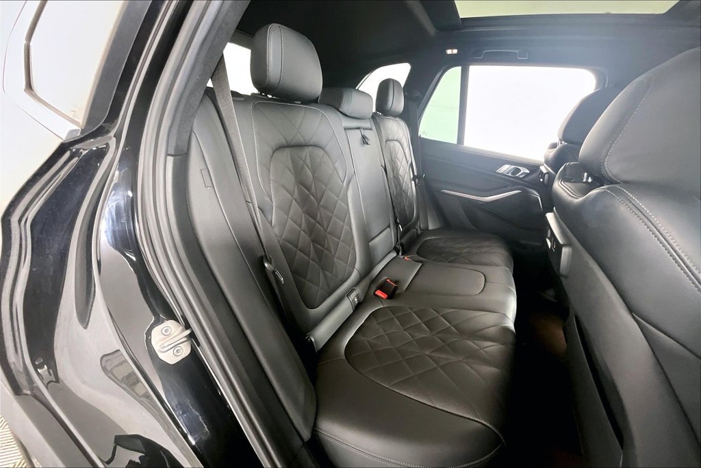 Used 2023 BMW X5 xDrive40i AWD/4WD image 27