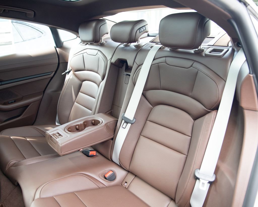 New 2026 Porsche Taycan 4S AWD/4WD image 17