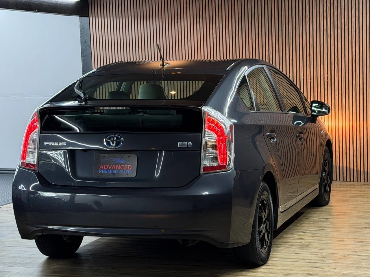 Used 2013 Toyota Prius Three image 6