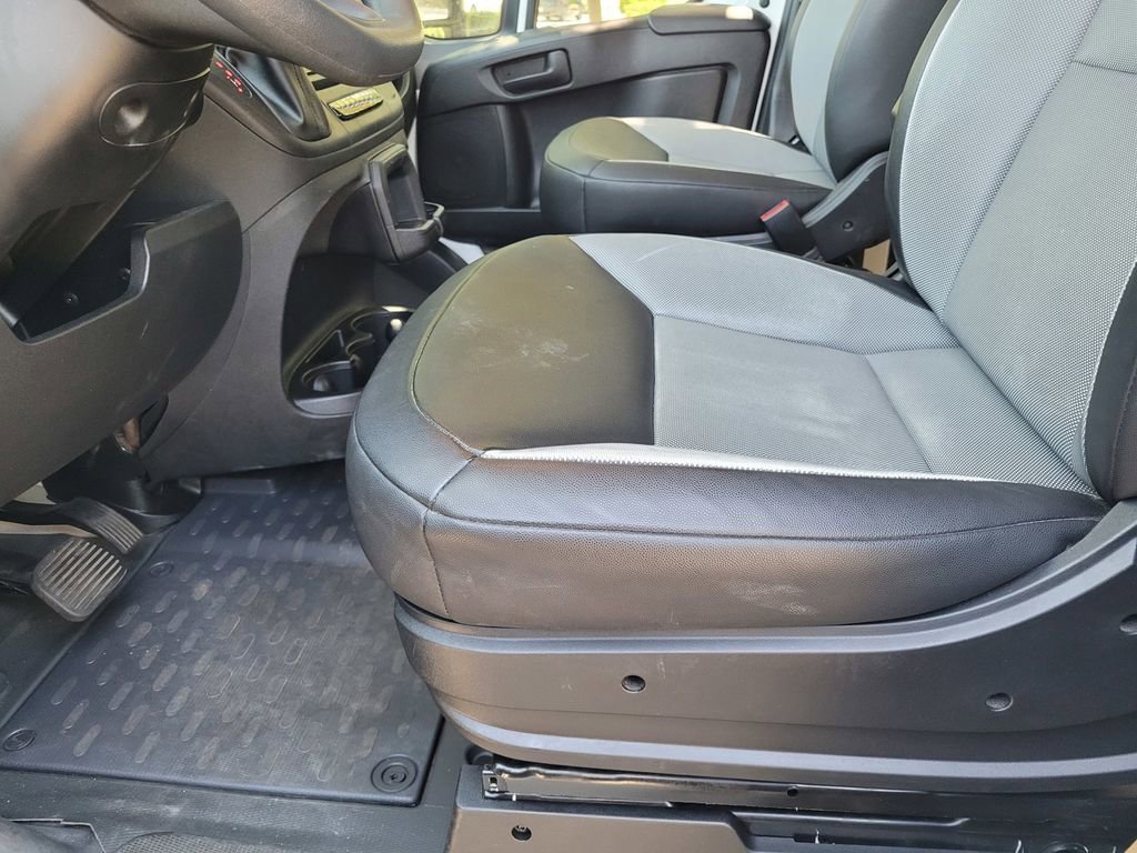 Used 2025 RAM ProMaster 2500 w/ Convenience Group FWD image 20