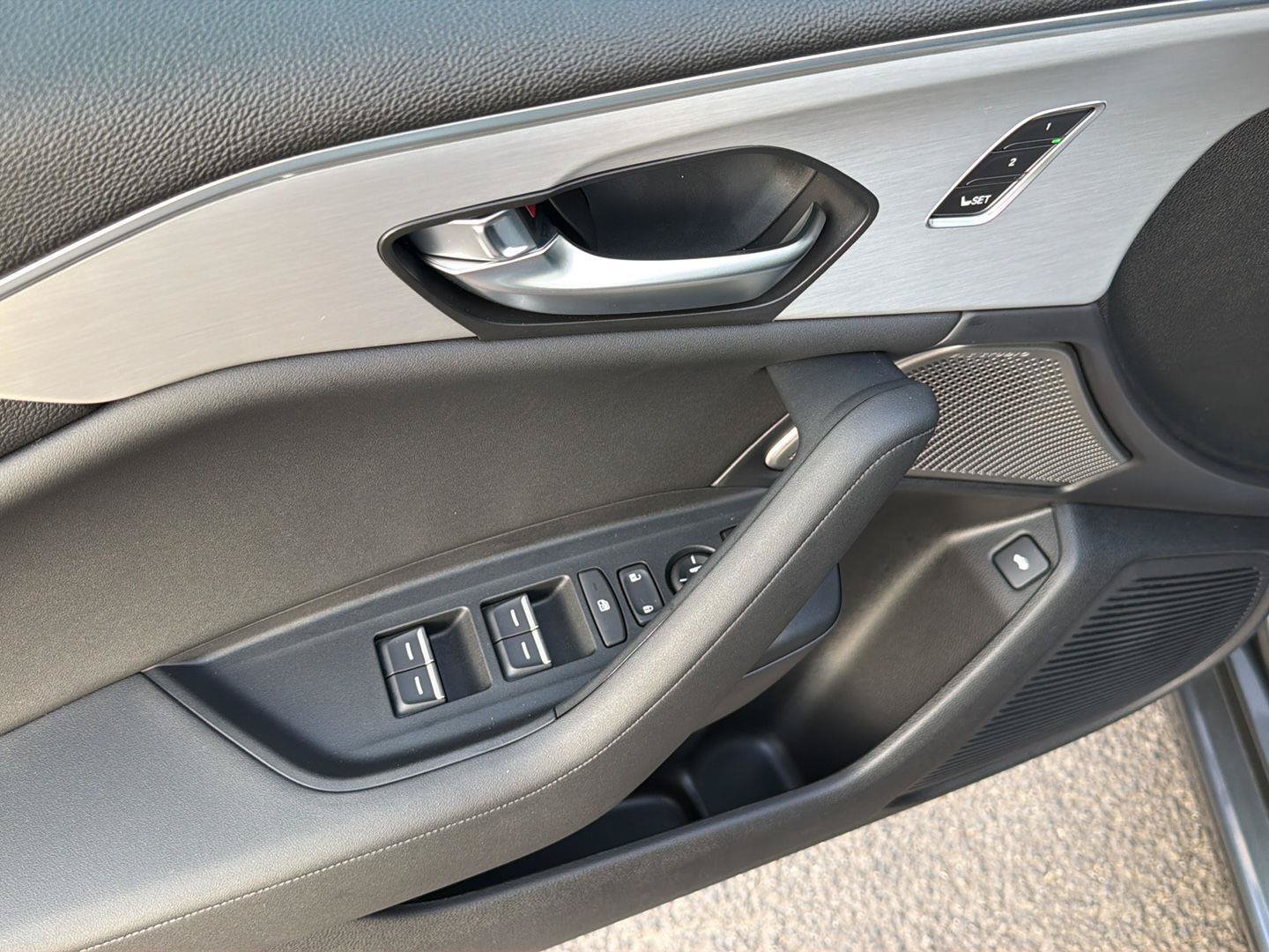 Used 2025 Acura TLX w/ Technology Package FWD image 32