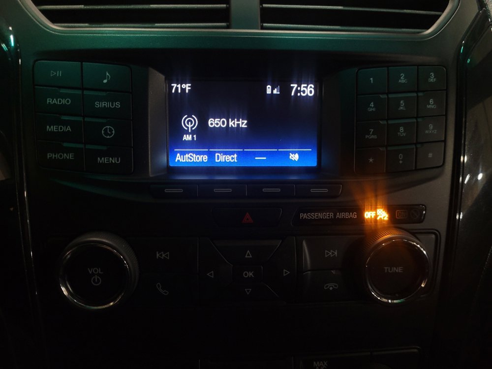 Used 2018 Ford Explorer XLT image 25