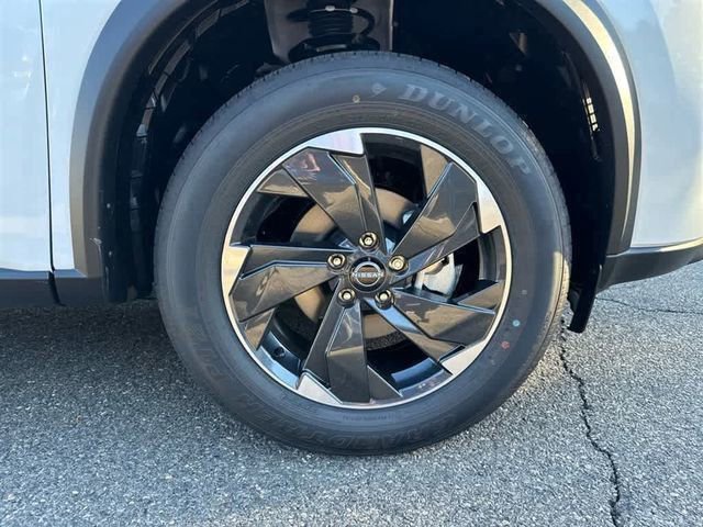 New 2026 Nissan Rogue SV AWD/4WD image 28
