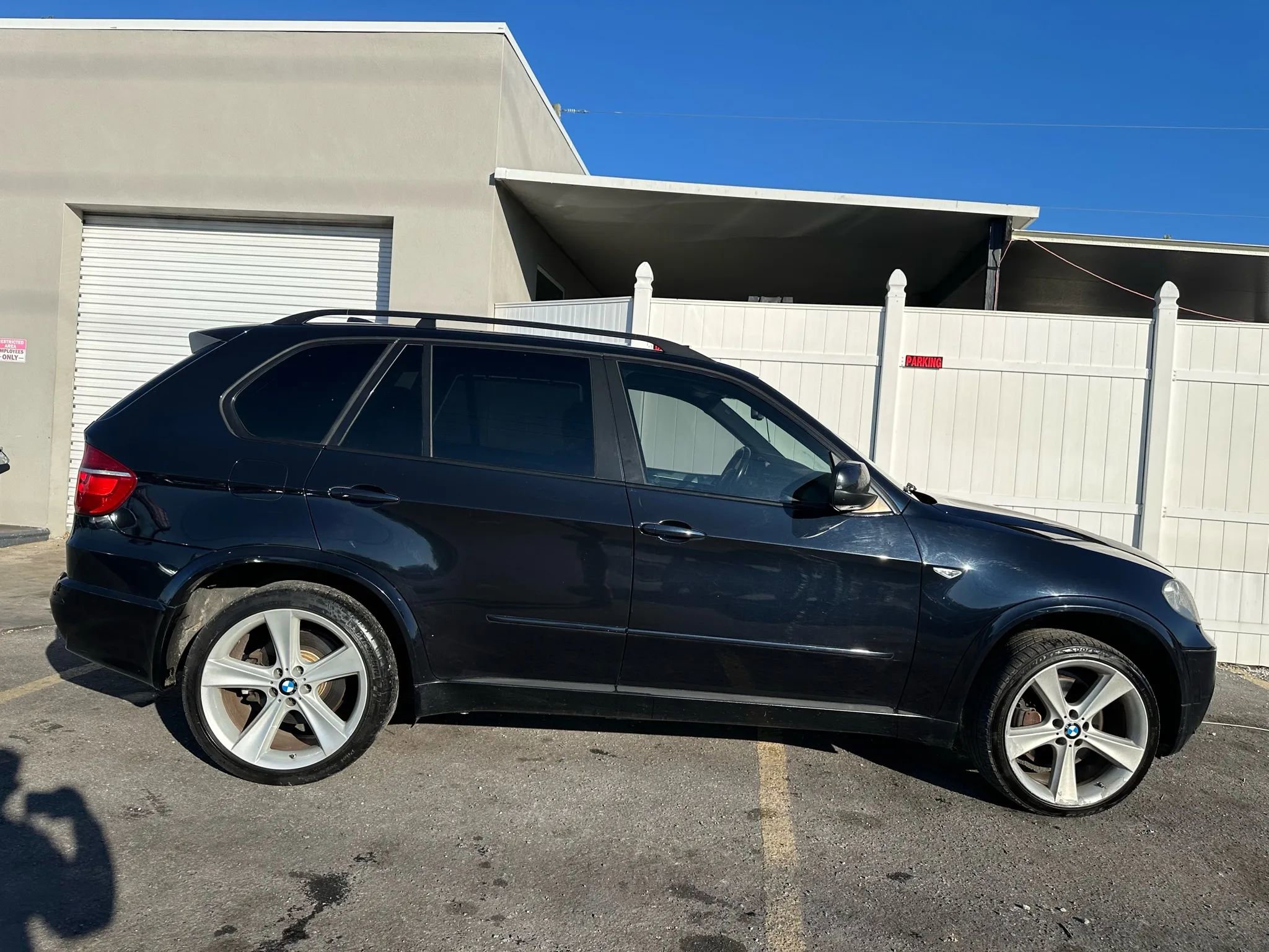 Used 2011 BMW X5 xDrive50i image 2
