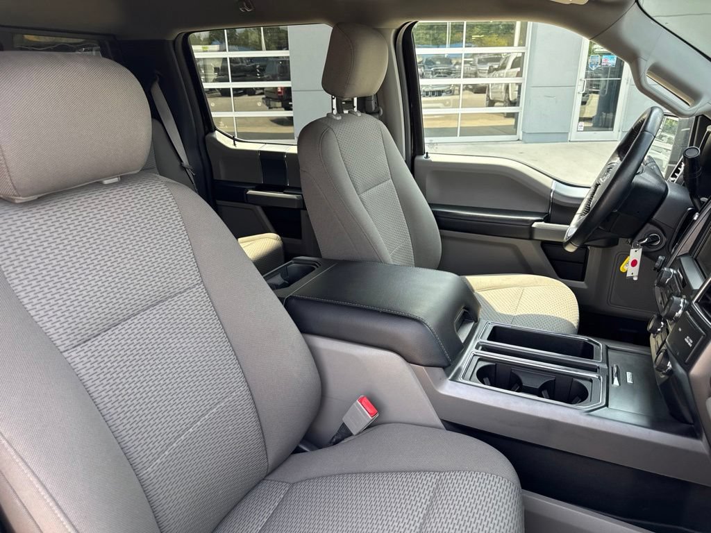 Used 2018 Ford F150 XLT w/ Equipment Group 302A Luxury AWD/4WD image 45