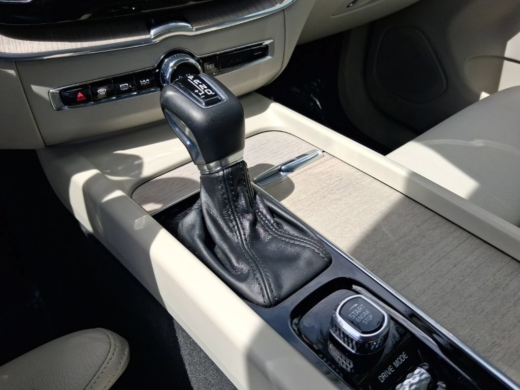 Used 2020 Volvo XC60 T5 Inscription w/ Protection Package Premier FWD image 22