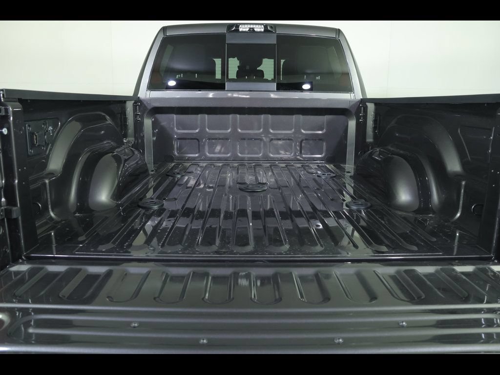 New 2026 RAM 2500 Laramie AWD/4WD image 16