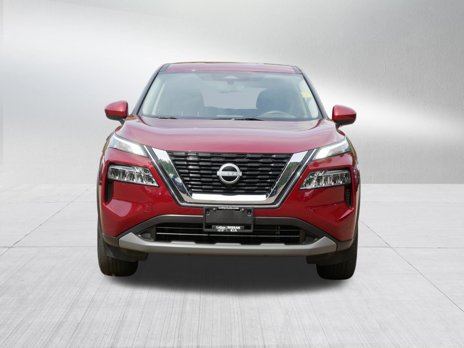 Certified 2023 Nissan Rogue SV AWD/4WD image 2
