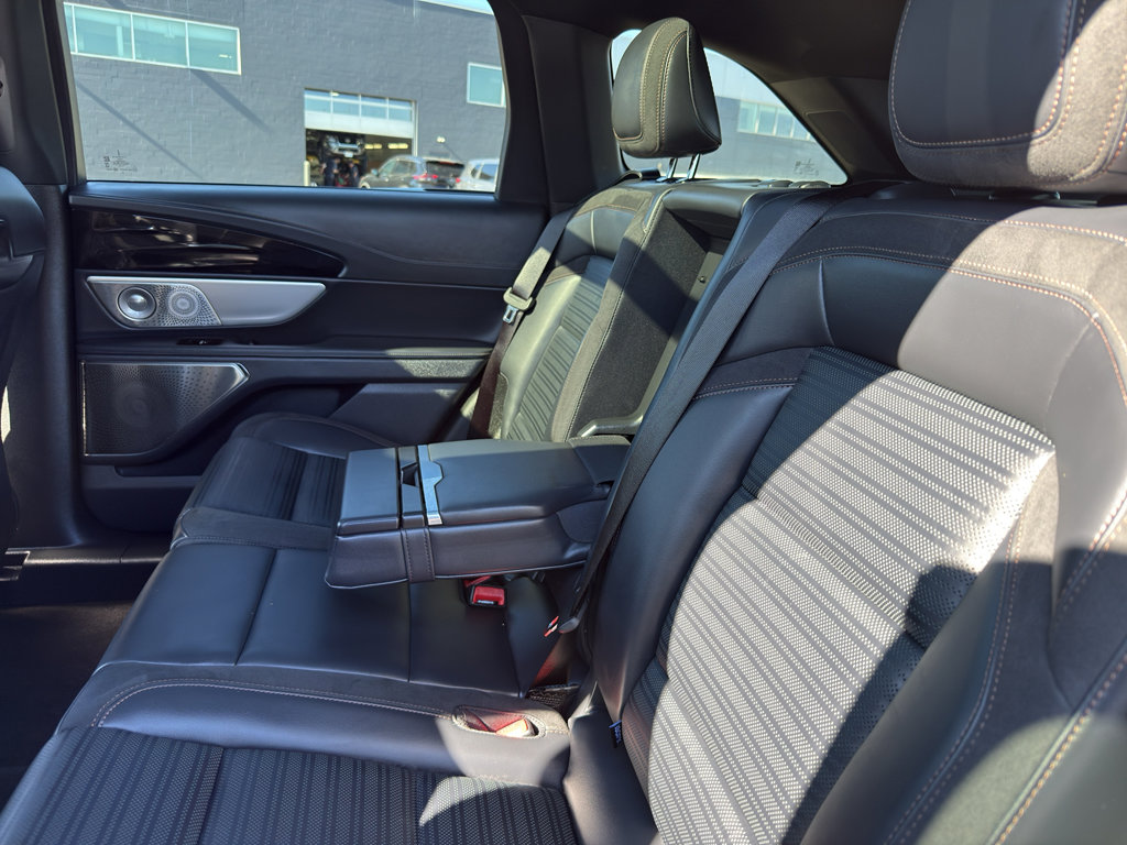Used 2024 Lincoln Nautilus Reserve w/ Equipment Group 203A AWD/4WD image 34