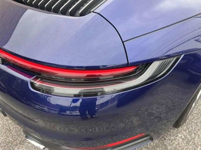 Used 2022 Porsche 911 Carrera 4 image 9
