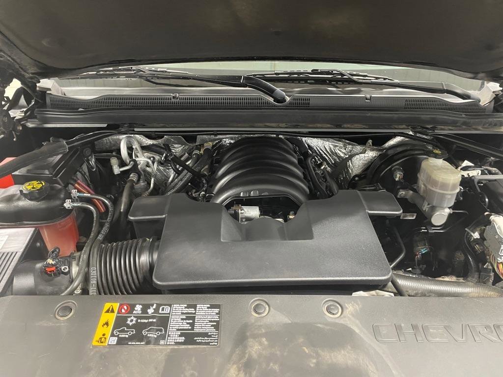 Used 2018 Chevrolet Suburban Premier image 40