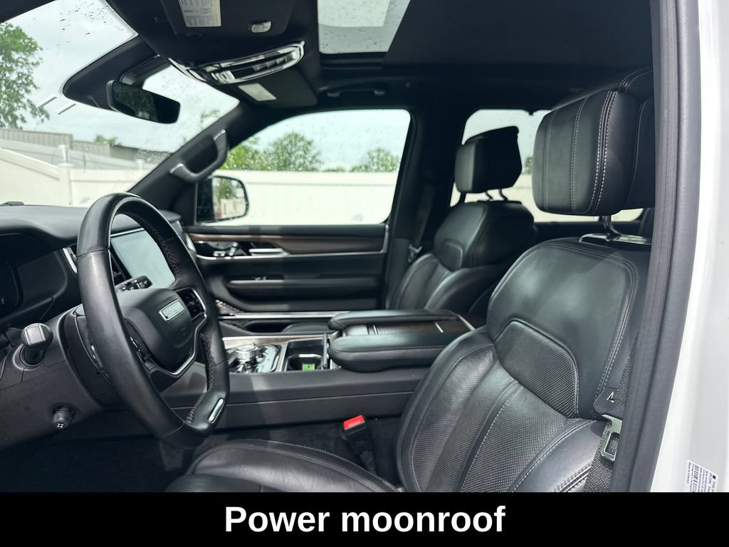 Used 2023 Jeep Grand Wagoneer 4WD image 12