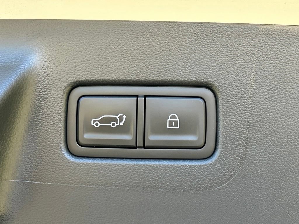 Used 2026 Hyundai Santa Fe SEL FWD image 52