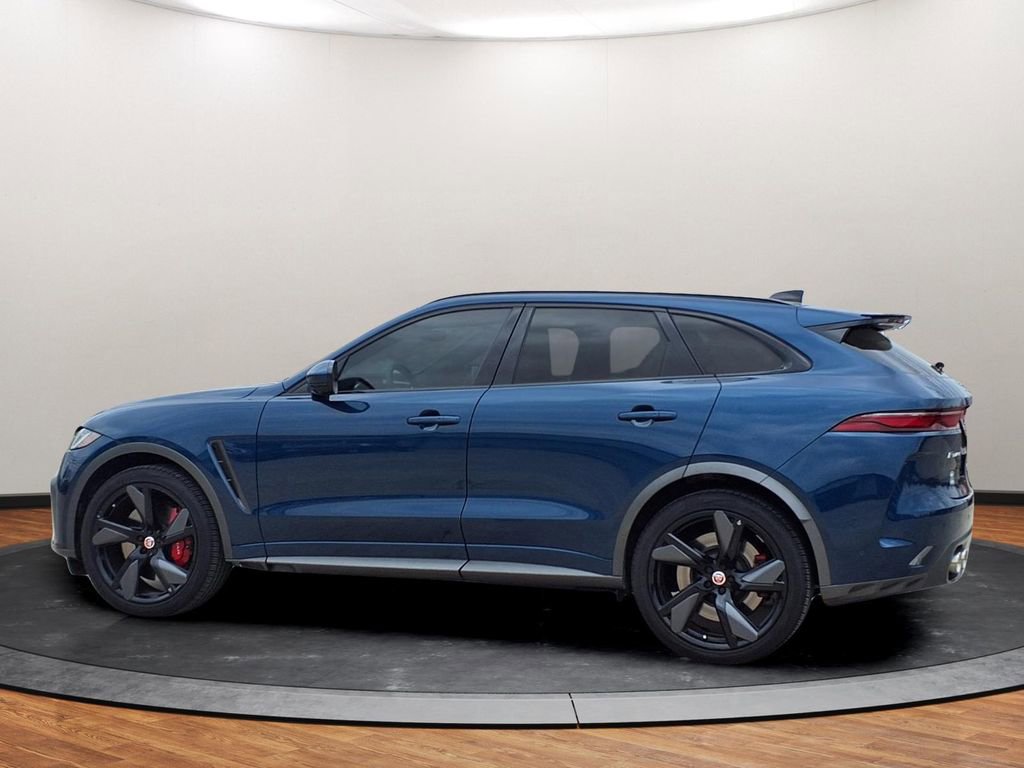 Used 2021 Jaguar F-PACE SVR image 15