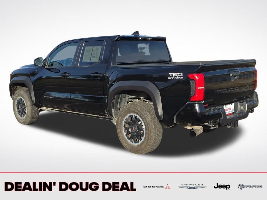 Used 2024 Toyota Tacoma TRD Off-Road AWD/4WD image 4