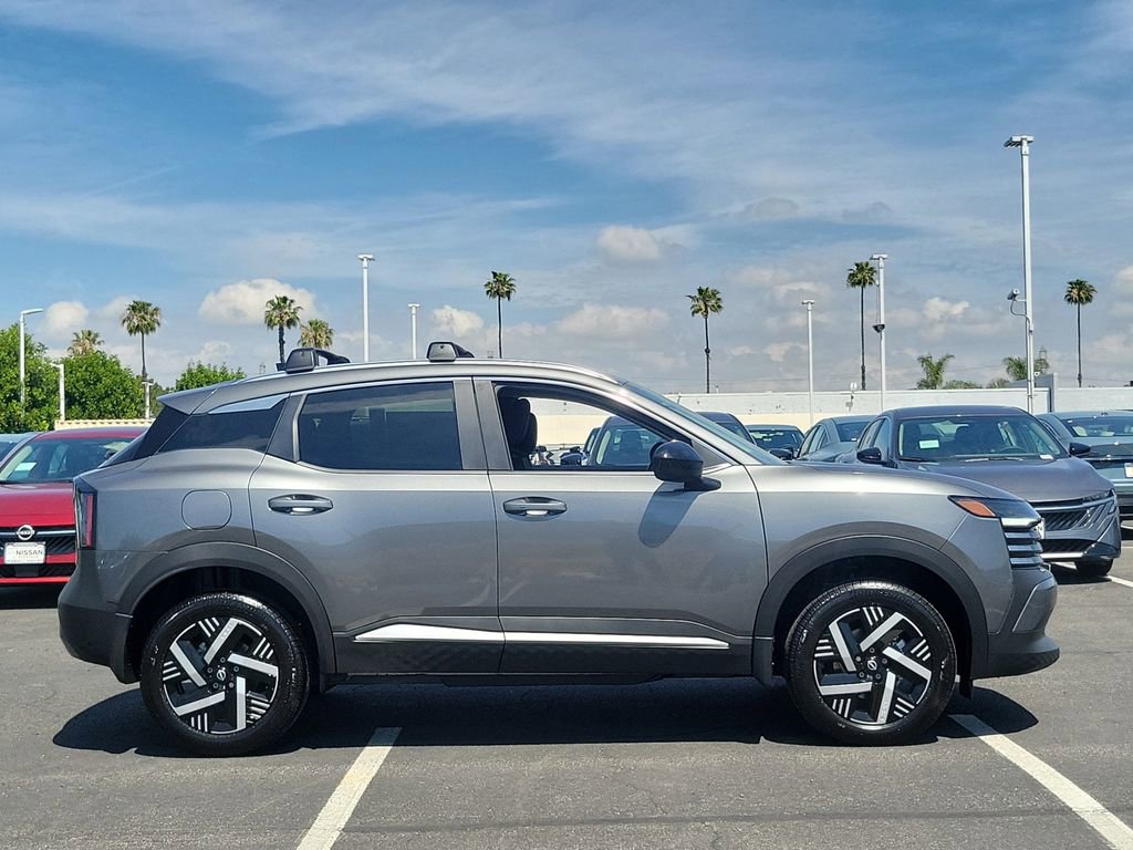 New 2026 Nissan Kicks SV w/ Charging Package FWD image 7