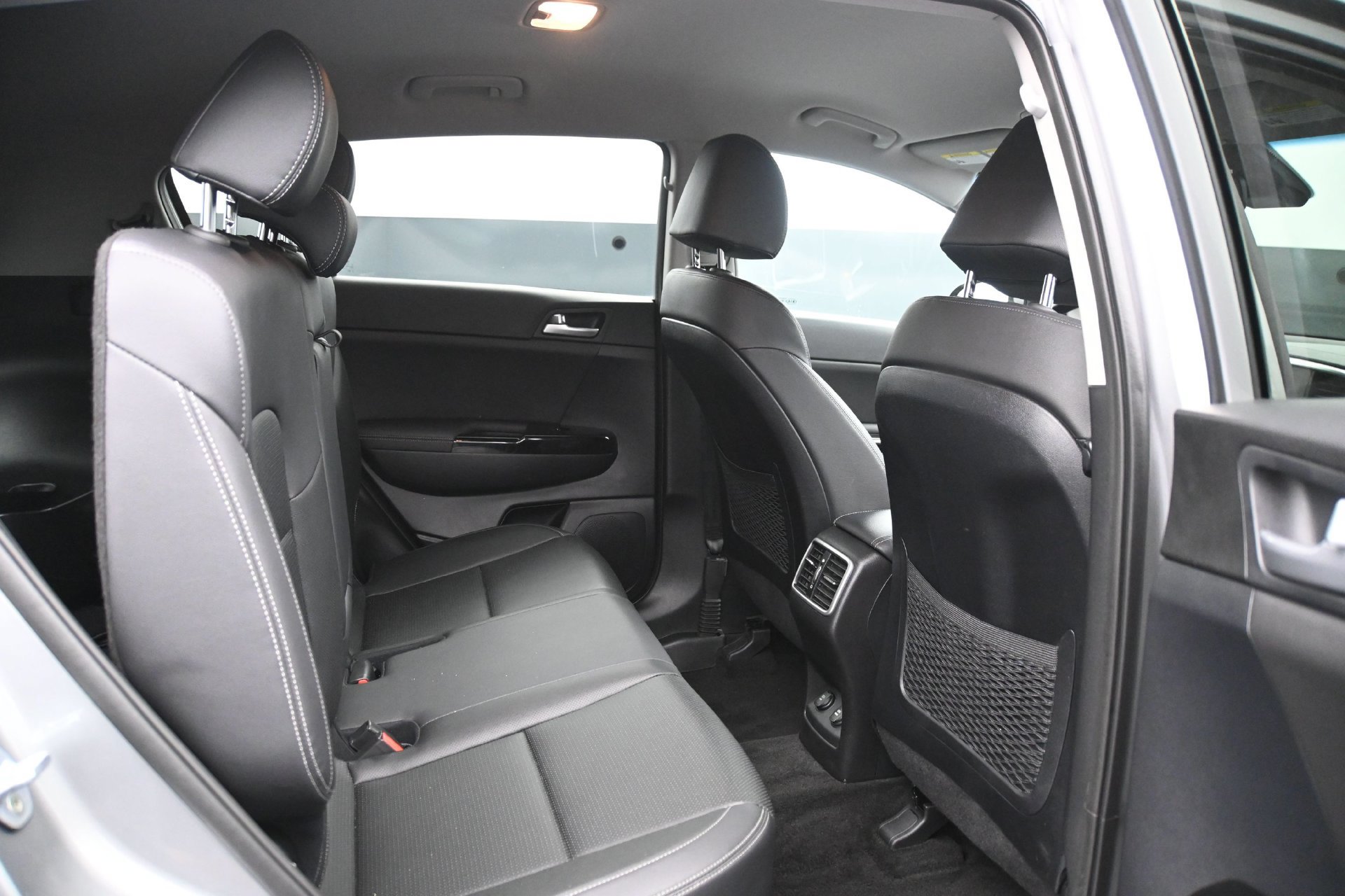 Used 2021 Kia Sportage EX AWD/4WD image 14