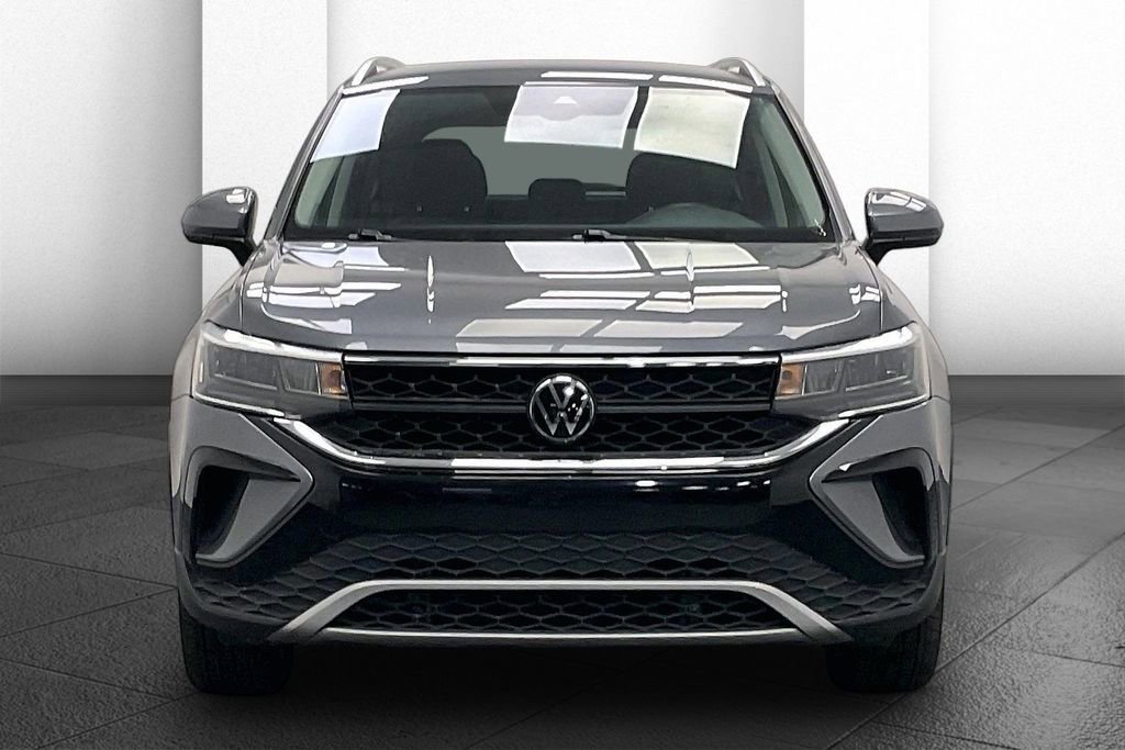 Used 2024 Volkswagen Taos SE video 2