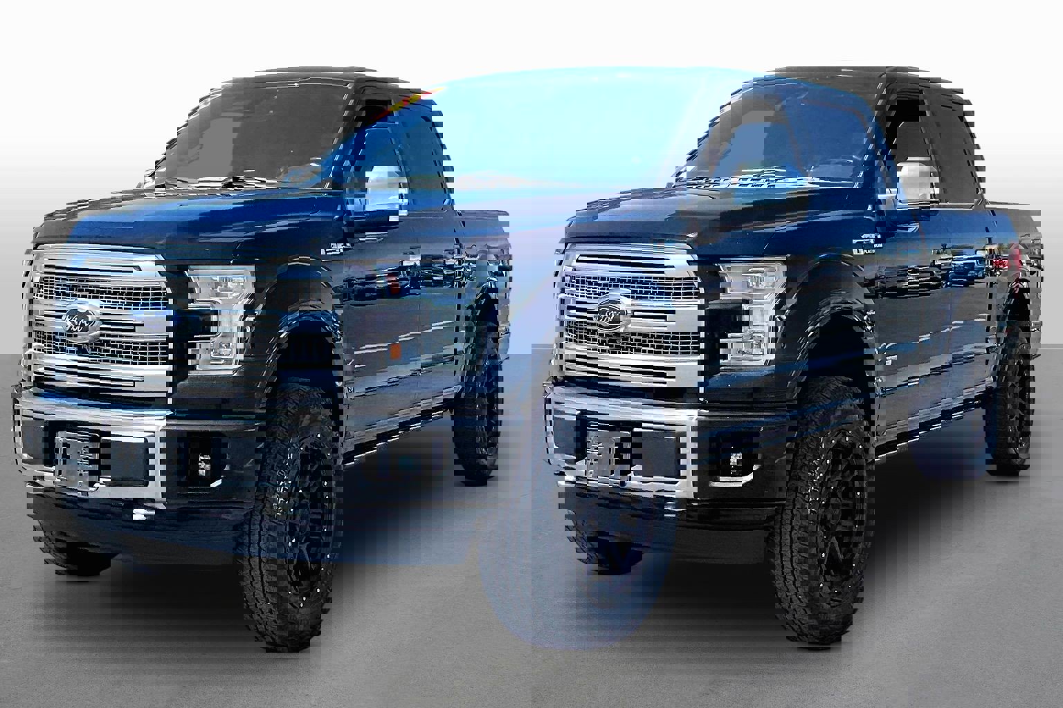 Used 2017 Ford F150 Platinum w/ Equipment Group 701A Luxury AWD/4WD image 1