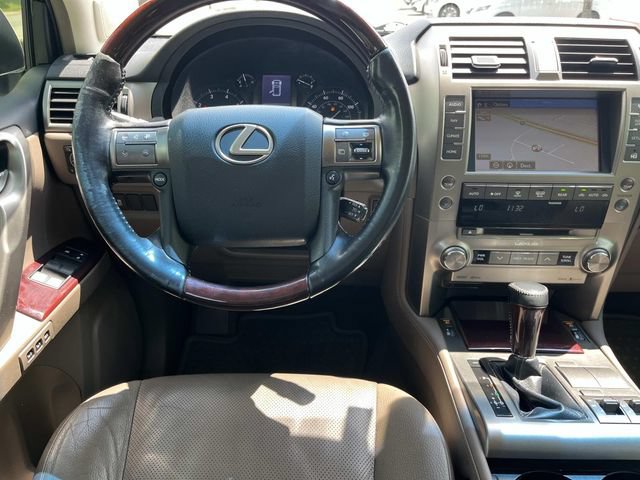 Used 2017 Lexus GX 460 AWD/4WD image 13