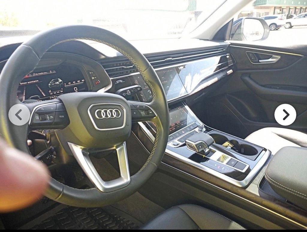 Used 2023 Audi Q8 Premium w/ Convenience Package AWD/4WD image 9