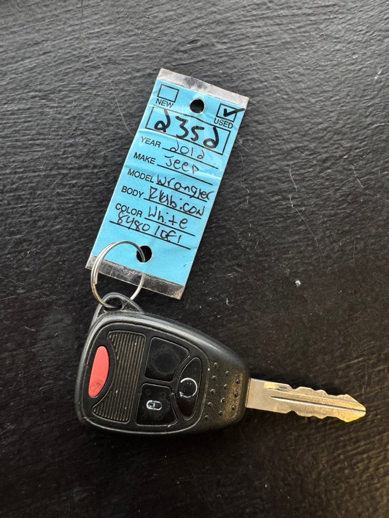 Used 2012 Jeep Wrangler Unlimited Rubicon w/ Dual Top Group image 17