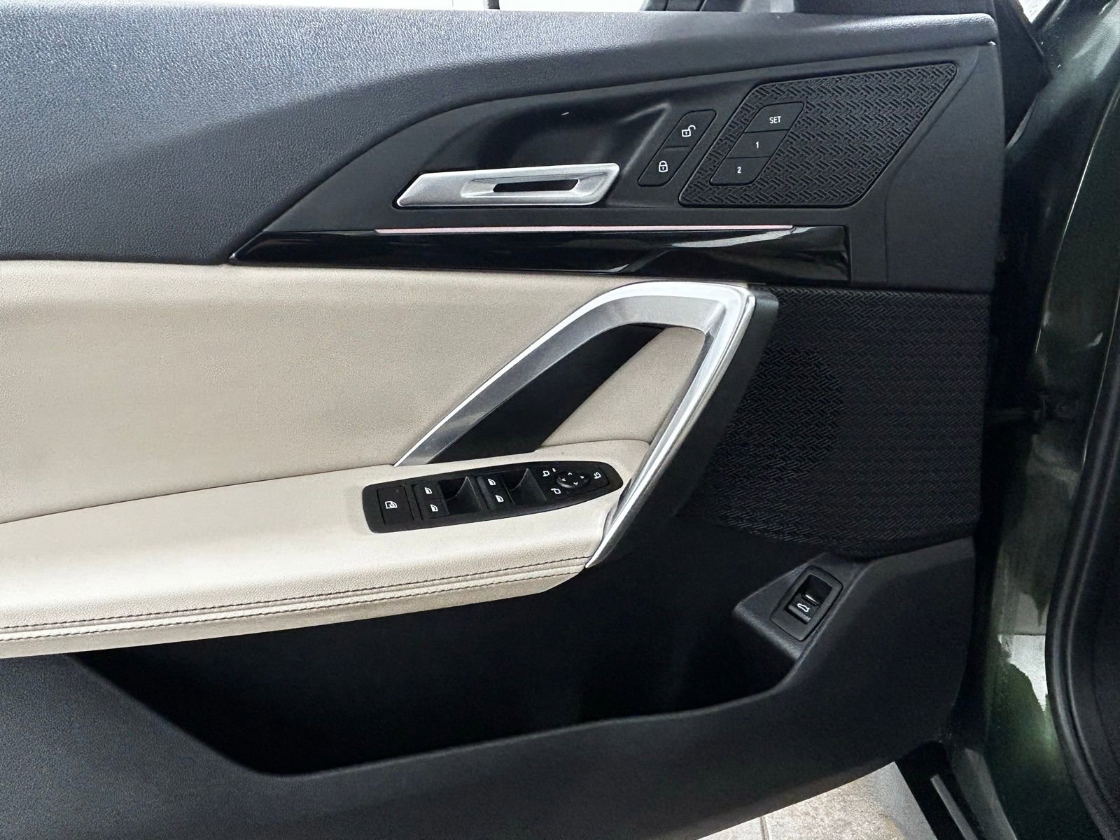 Used 2023 BMW X1 xDrive28i w/ Convenience Package AWD/4WD image 25