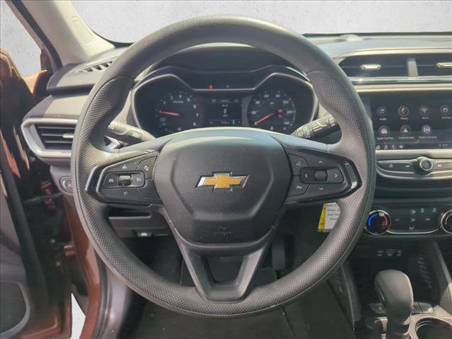 Used 2021 Chevrolet TrailBlazer LS FWD image 13