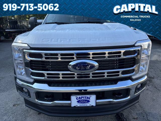 New 2026 Ford F550 4x4 Crew Cab image 12