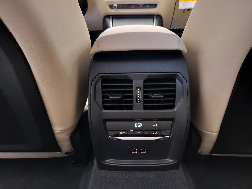 New 2026 BMW 330i Sedan w/ Premium Package RWD image 20
