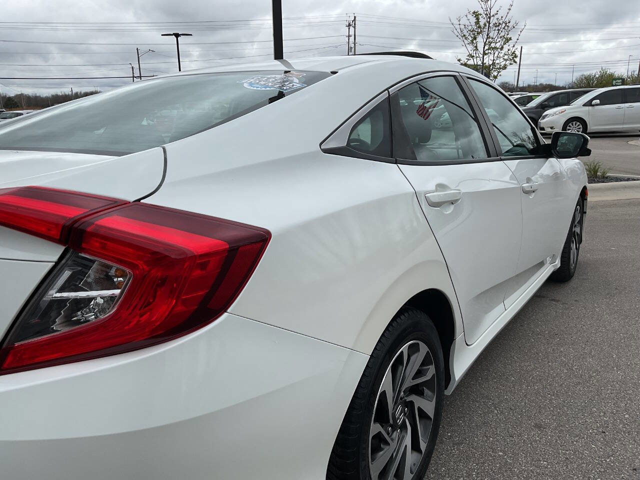 Used 2016 Honda Civic EX image 8