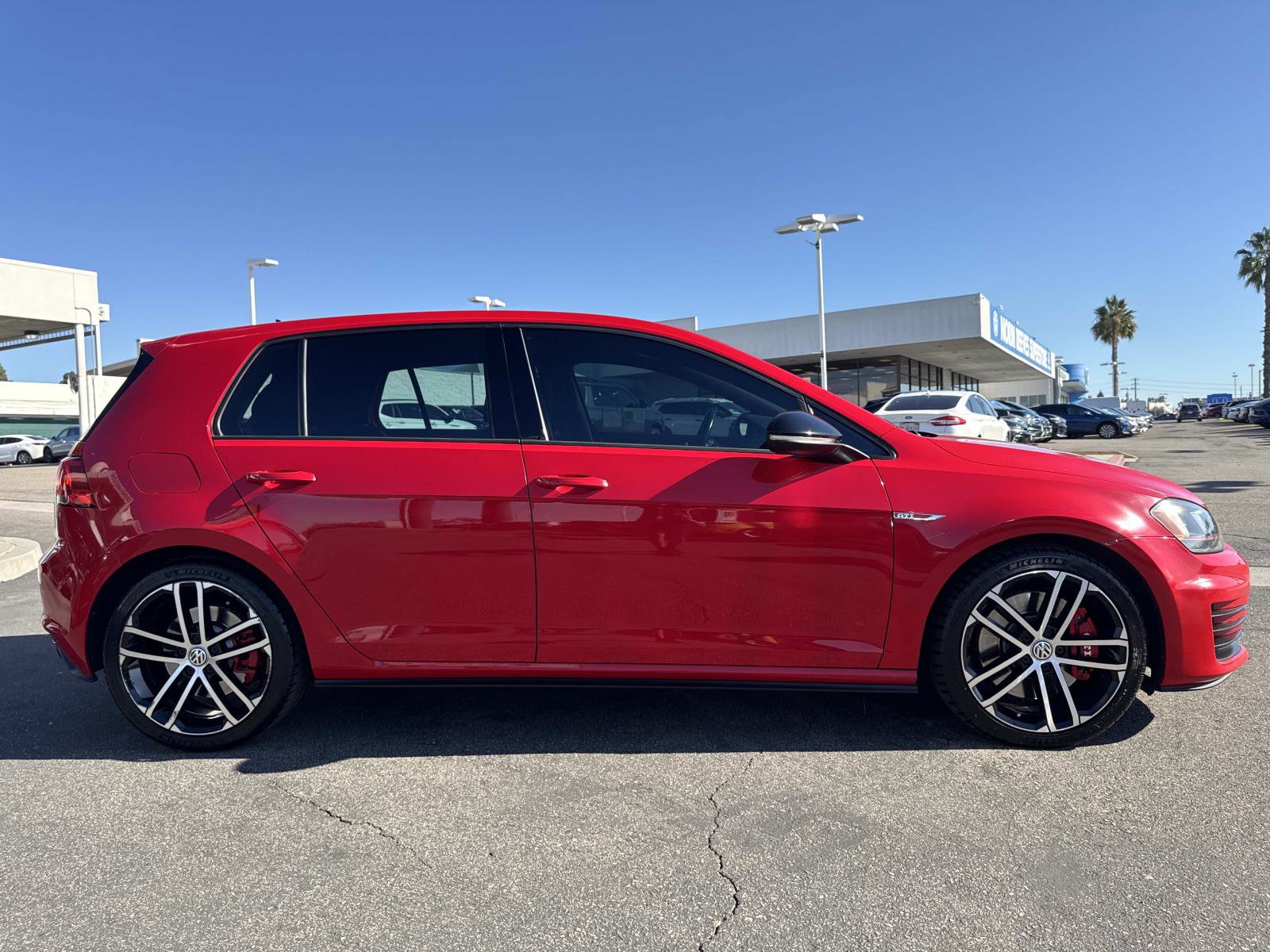 Used 2017 Volkswagen GTI Sport image 6