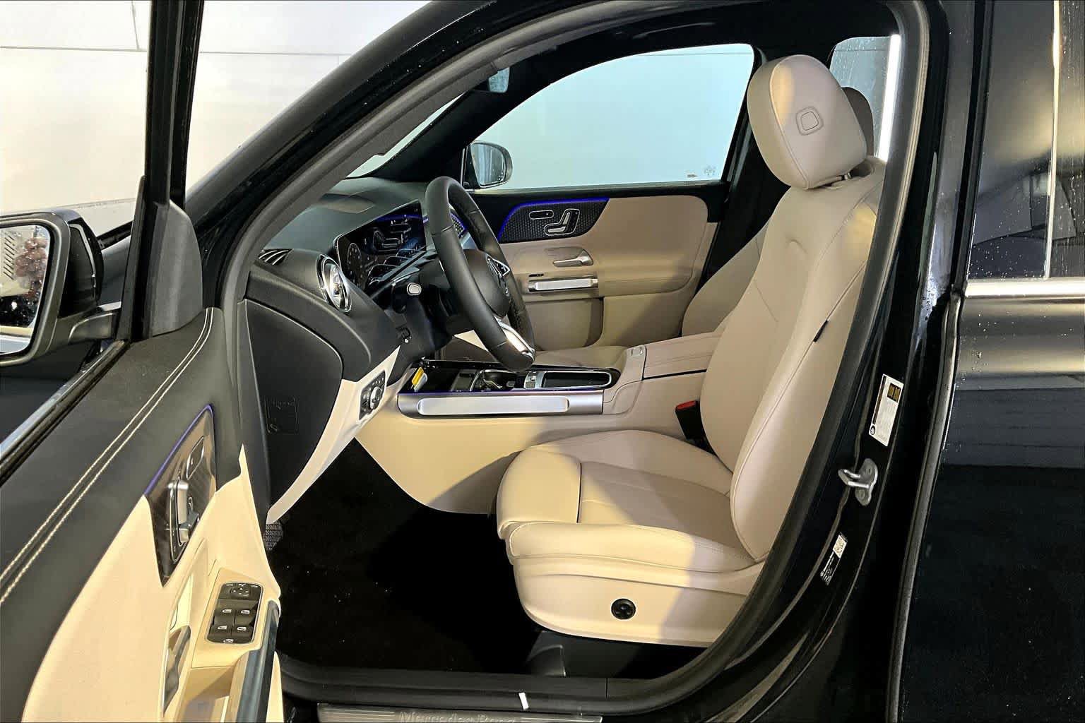 New 2026 Mercedes-Benz GLB 250 4MATIC image 13