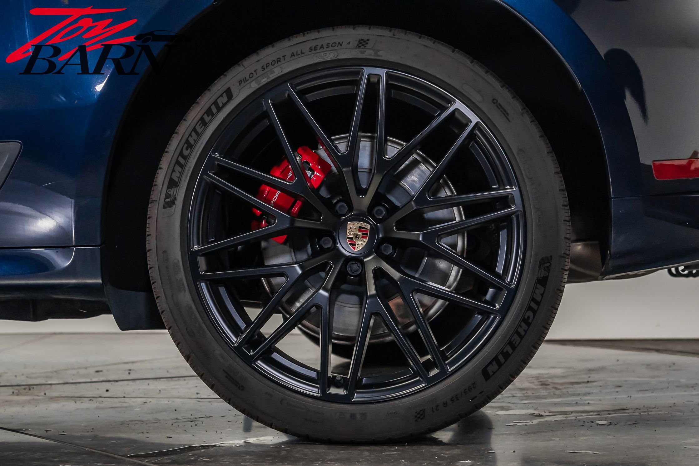 Used 2023 Porsche Macan GTS image 16