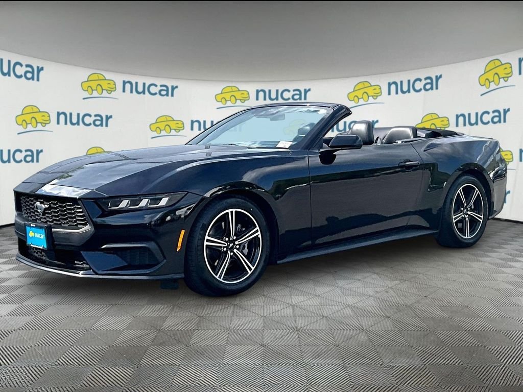 Used 2025 Ford Mustang Premium RWD image 3