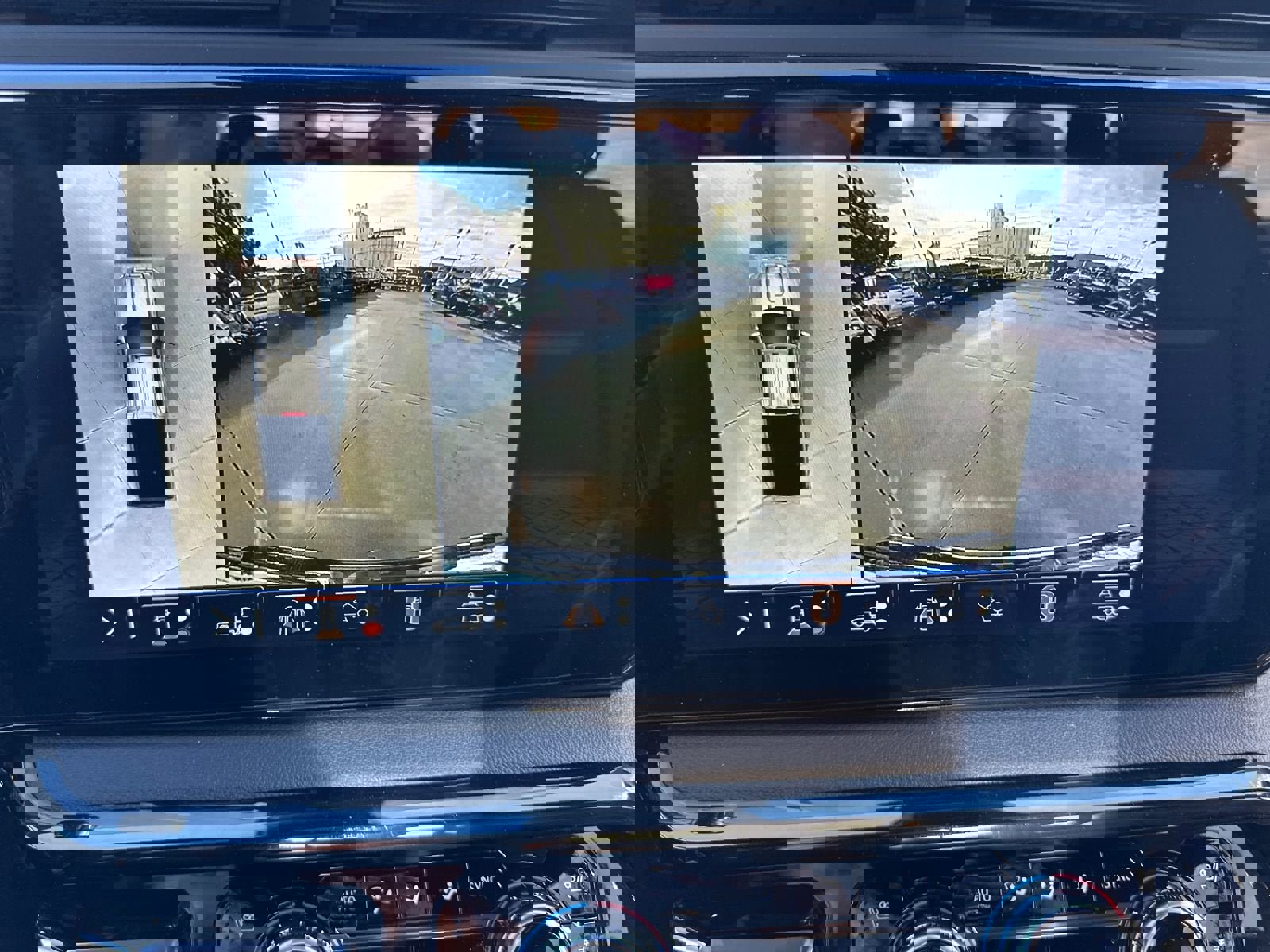 New 2026 GMC Sierra 2500 AT4 w/ AT4 Premium Plus Package image 21