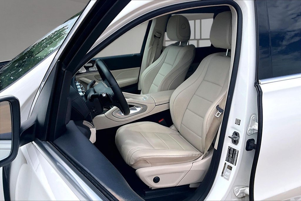Used 2021 Mercedes-Benz GLS 450 4MATIC image 25