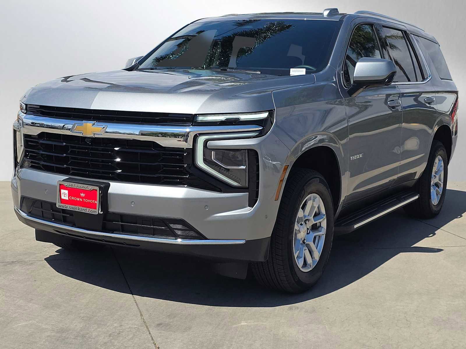 Used 2025 Chevrolet Tahoe LS AWD/4WD image 7