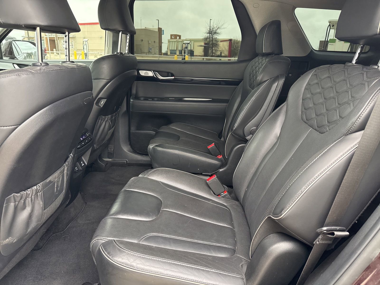 Used 2021 Hyundai Palisade Limited image 9