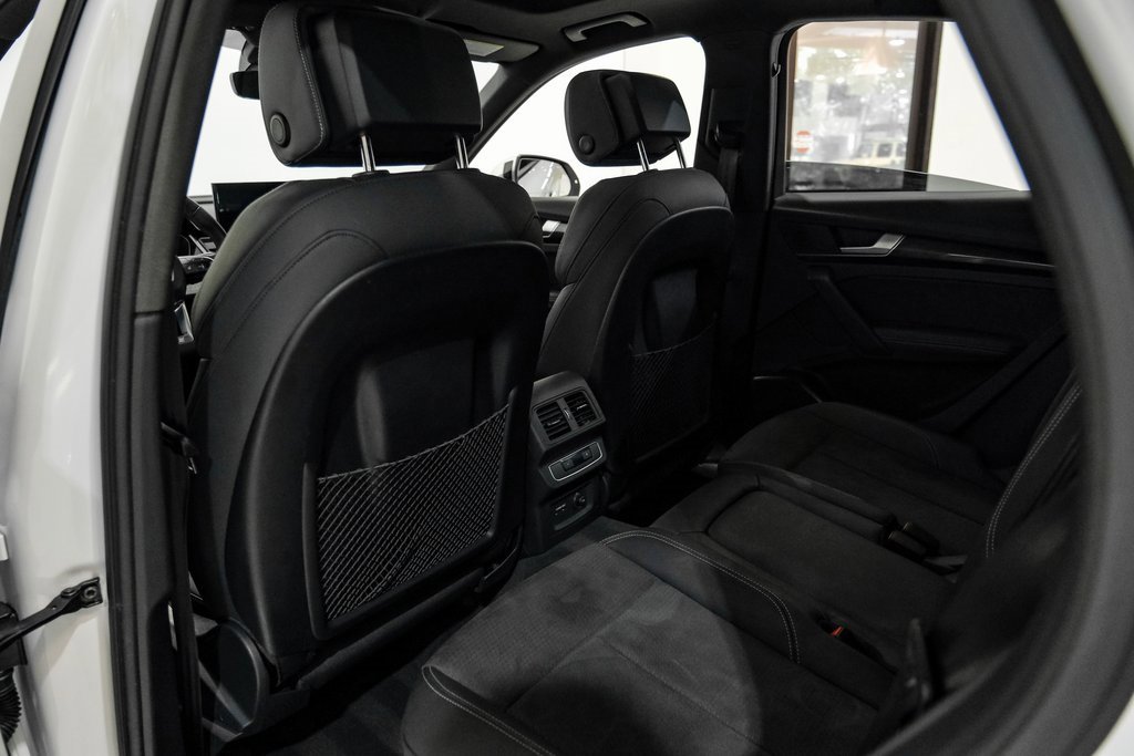 Used 2022 Audi SQ5 Premium Plus w/ Premium Plus Package image 34