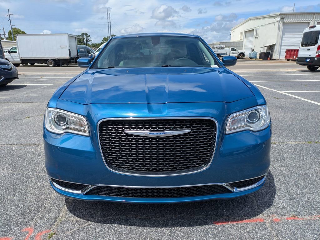 Used 2022 Chrysler 300 Touring RWD image 10