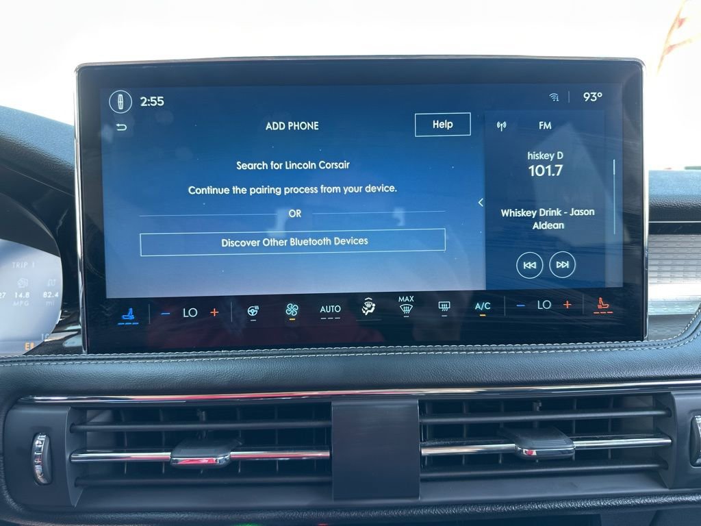 Used 2024 Lincoln Corsair AWD w/ Equipment Group 101A image 38