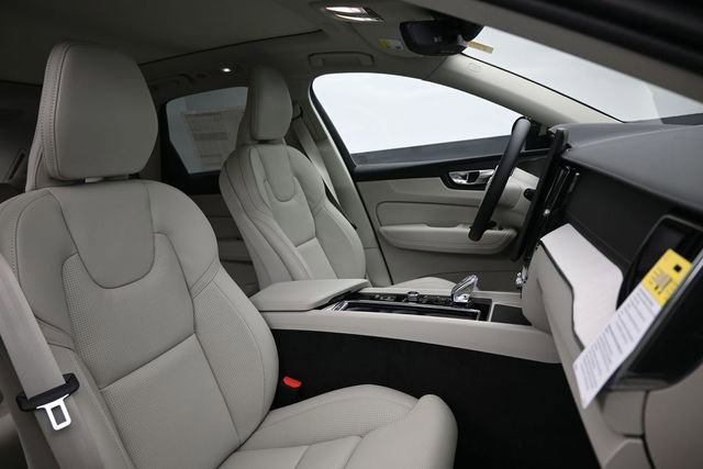 New 2026 Volvo XC60 B5 Ultra w/ Climate Package AWD/4WD image 37