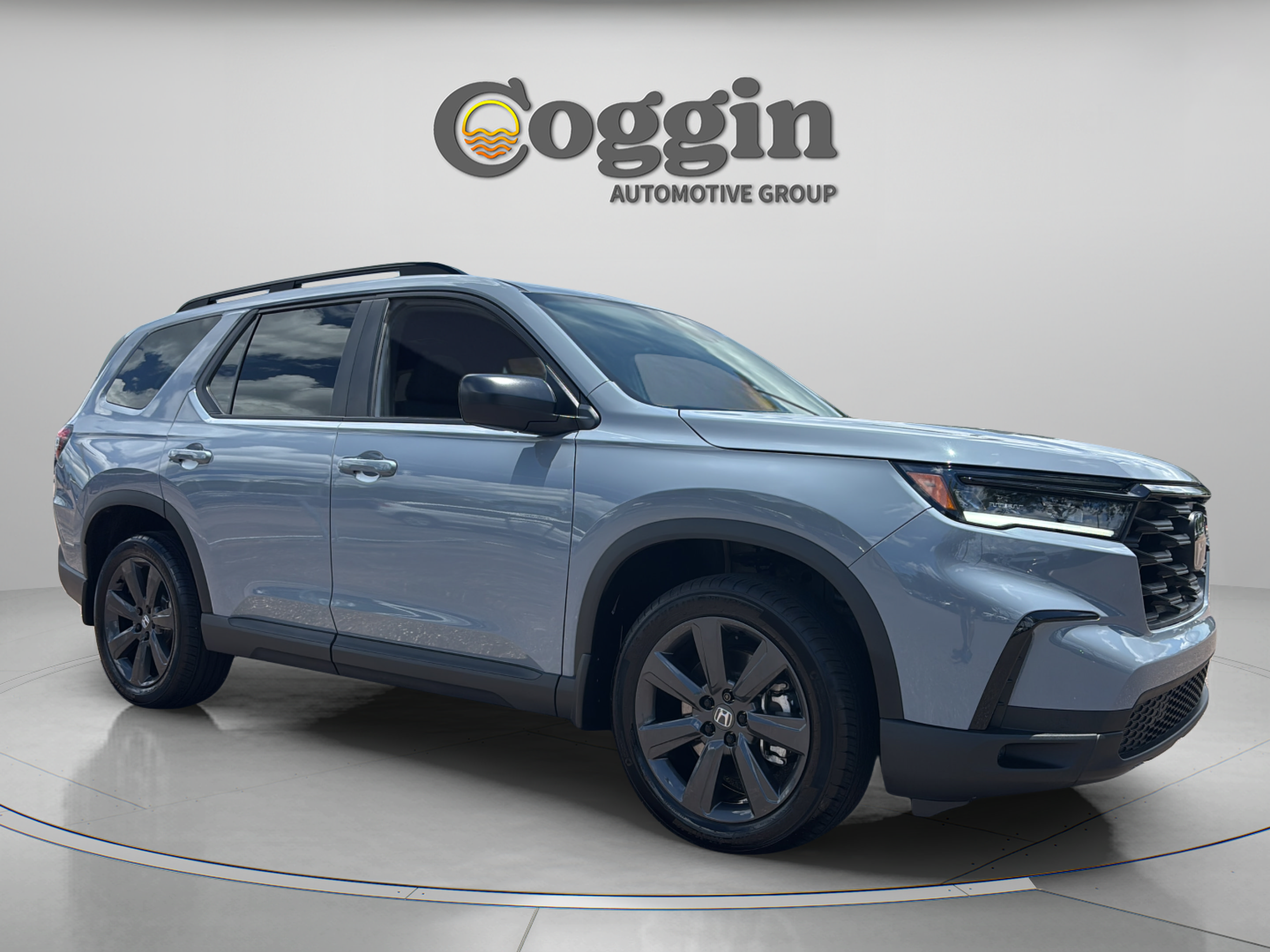 Used 2025 Honda Pilot Sport image 7
