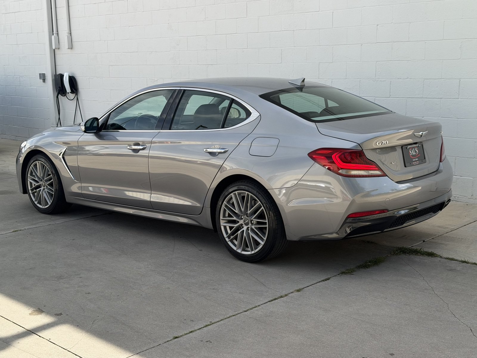 Used 2020 Genesis G70 2.0T RWD image 7