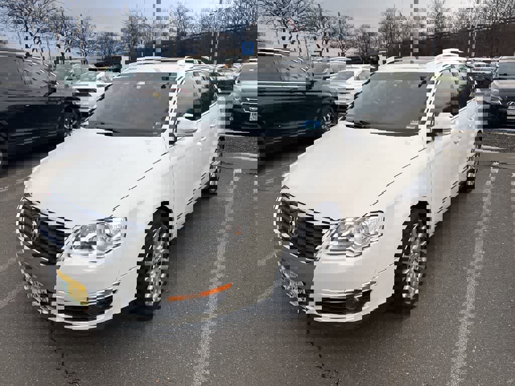 Used 2010 Volkswagen Passat Komfort image 3