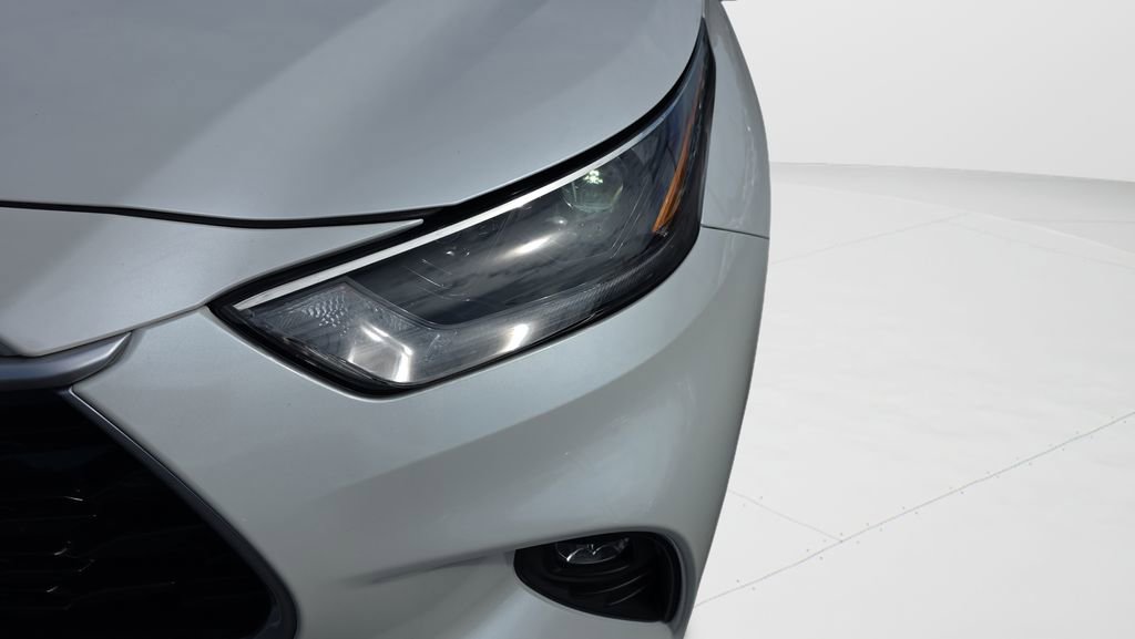 Used 2021 Toyota Highlander XLE image 9